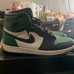 Forest green black and white Jordan high top 1s